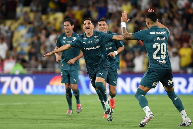 Fluminense ultrapassa Flamengo e assume posto de melhor mandante do Brasileirão
