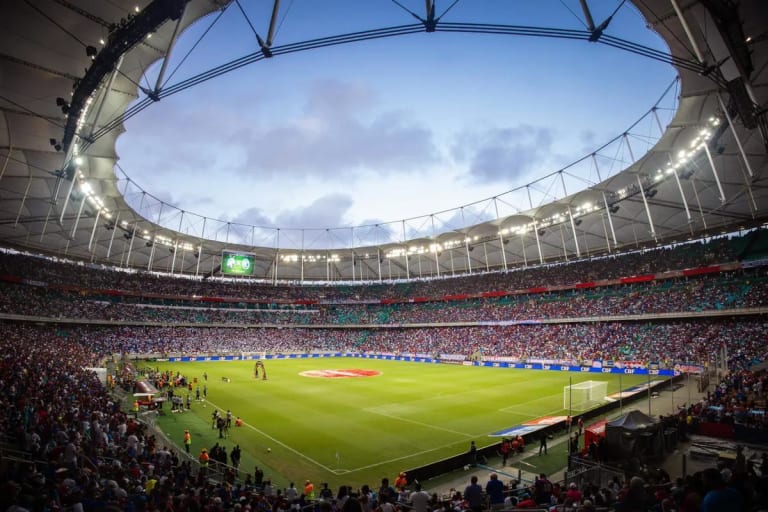 Brasileirão e futebol europeu movimentam agenda de jogos com transmissão ao vivo neste domingo