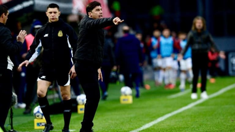 Técnico do Estudiantes exalta Maracanã e vê clima de filme após eliminar Flamengo
