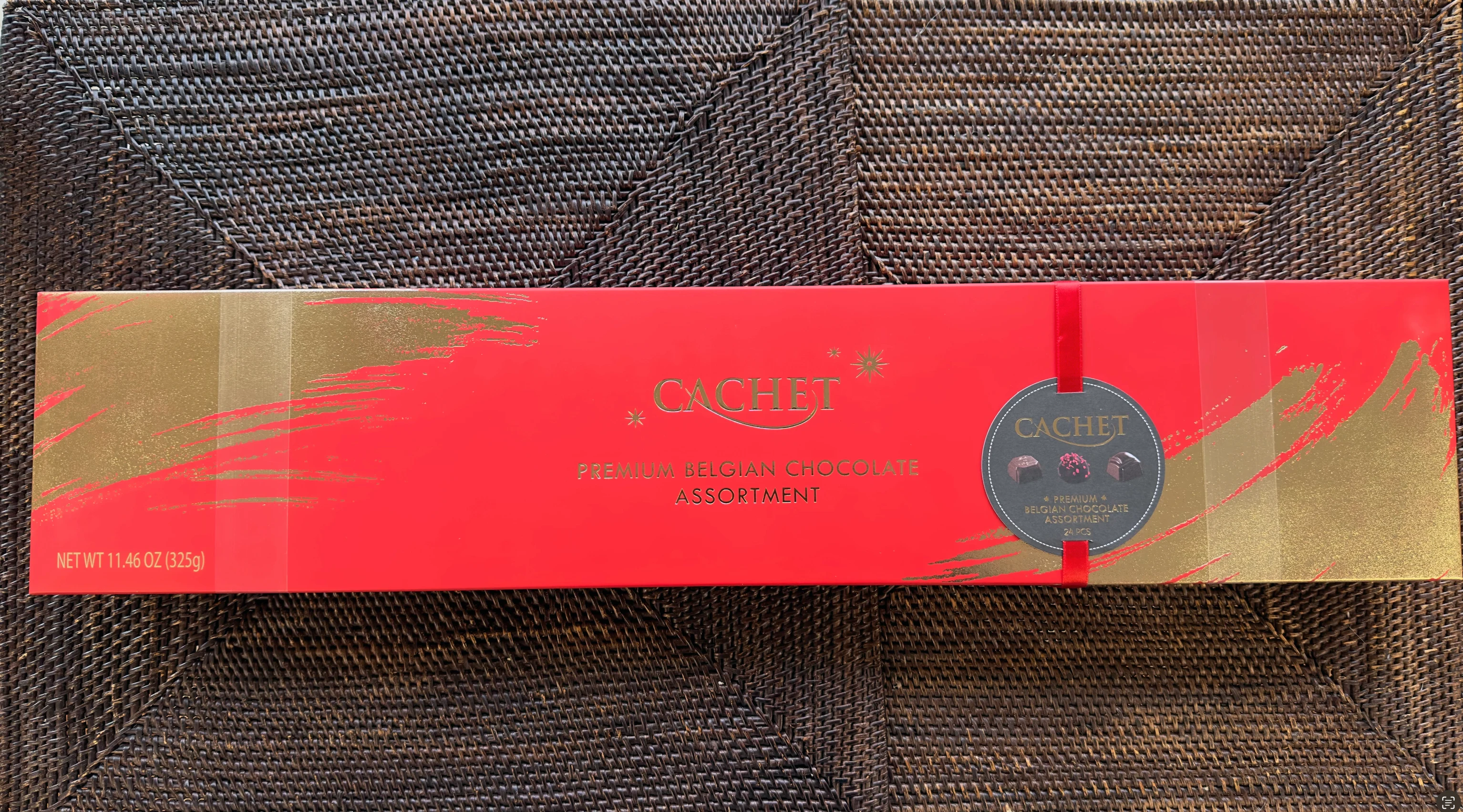 Cachet Premium Belgian Chocolate Assortment 24 pieces Florum Bouquet