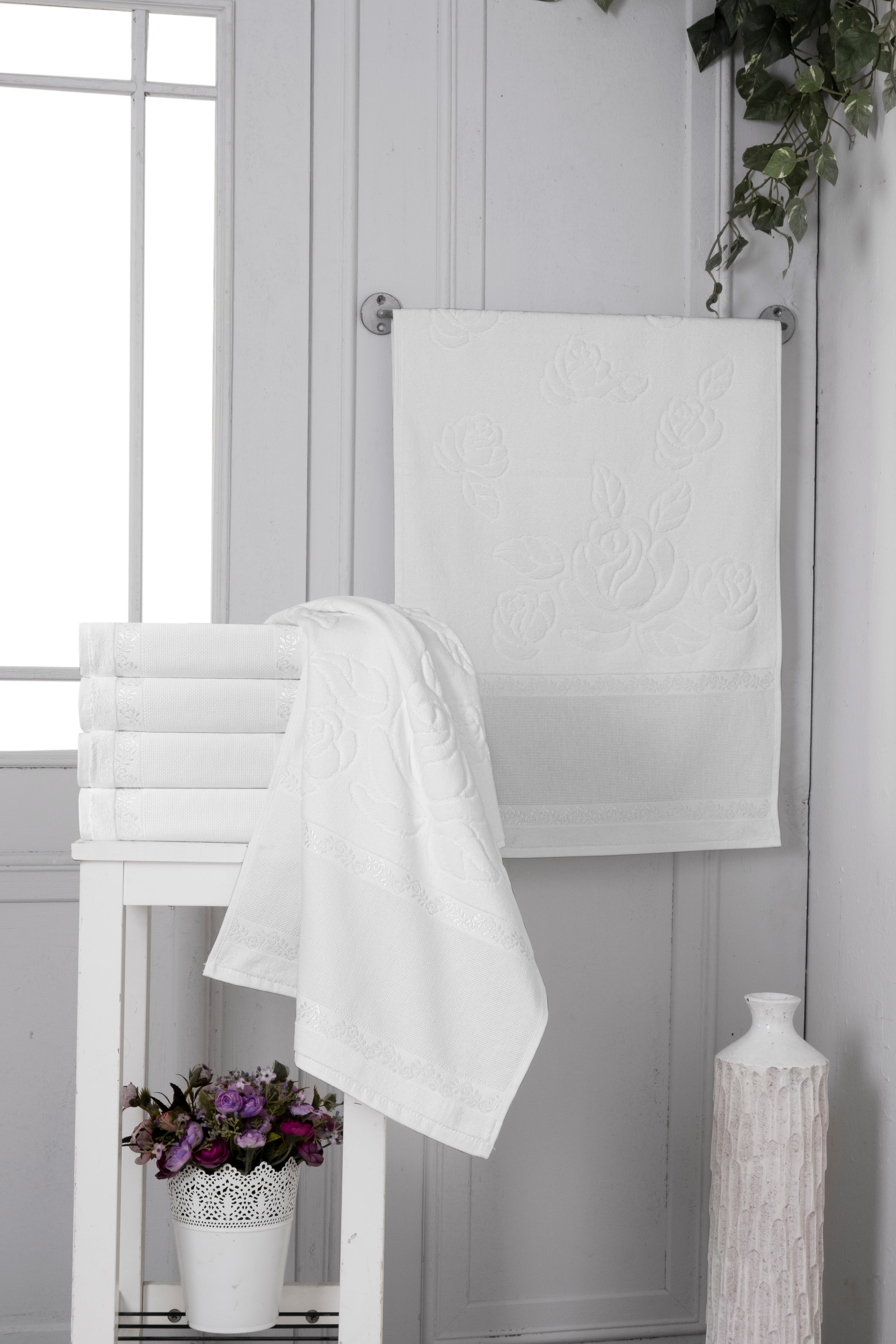 FİESTA SOFT KADİFE ETAMİN EL YÜZ HAVLUSU