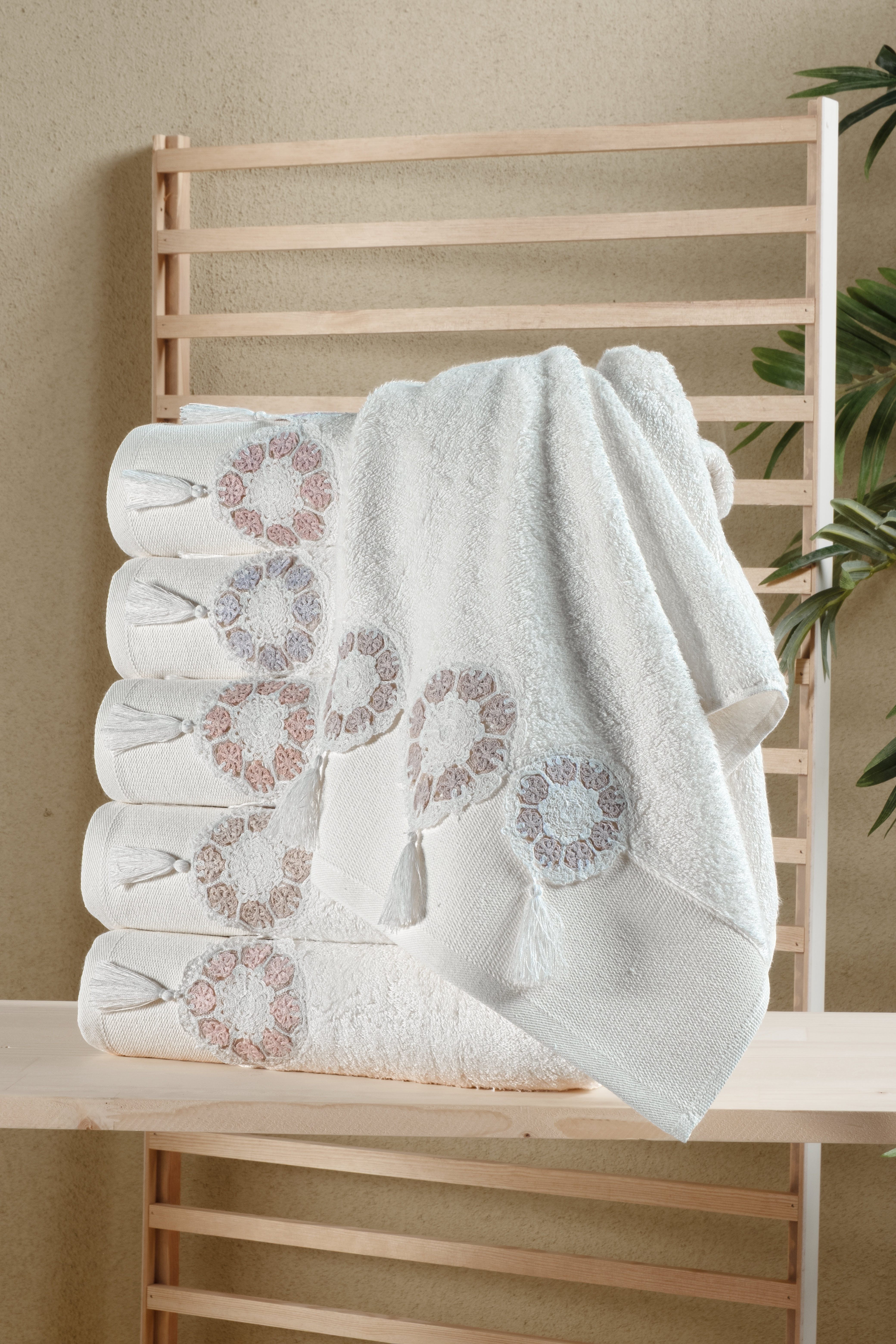 FİESTA ELEGANT BAMBU SAÇAKLI EL YÜZ HAVLUSU 3