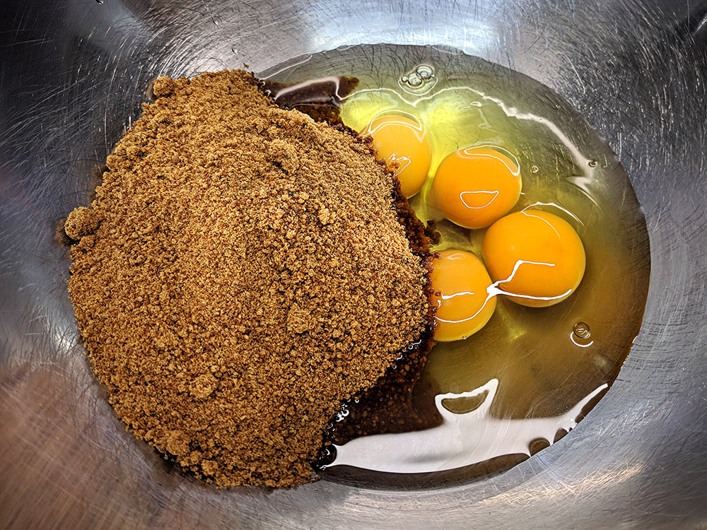 Huevos y azĂșcar.