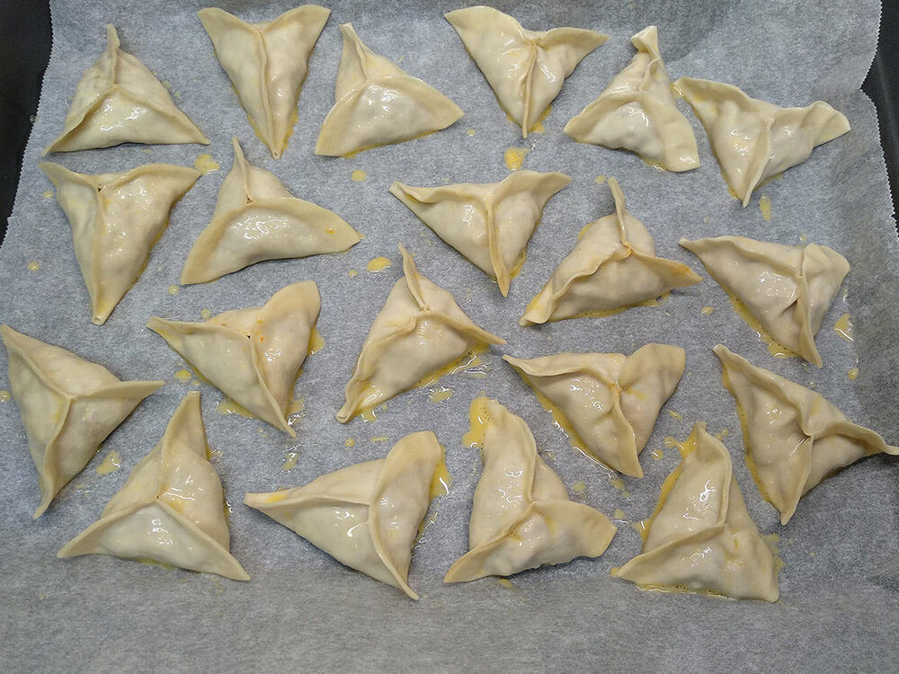 Empanadilla de ternera lista para hornear.
