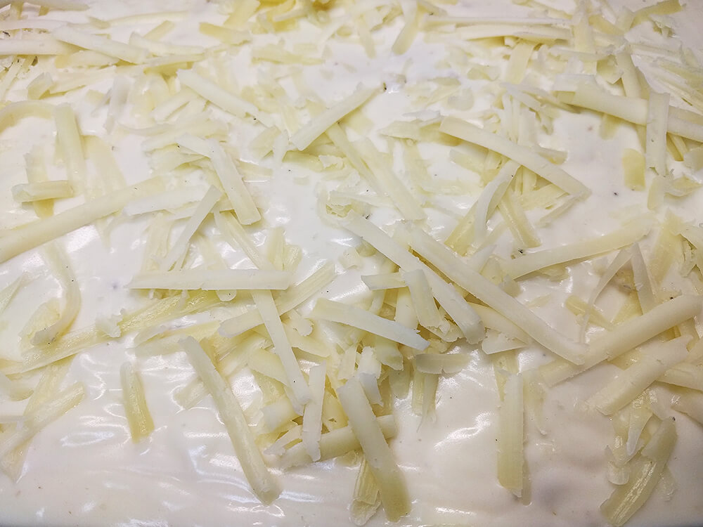 Musaka cubierta con la bechamel