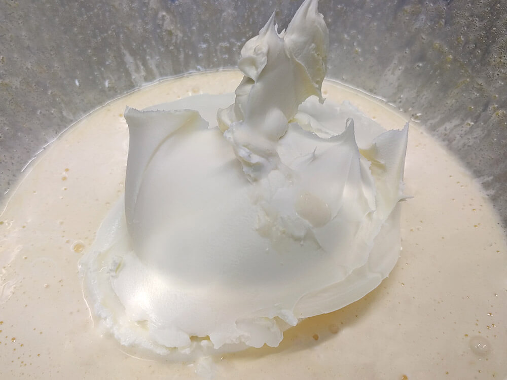 Huevos batidos y mascarpone