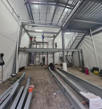 Erection Struktur Baja Gudang