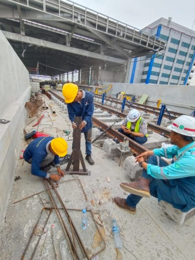 Pembuatan Track Lavel