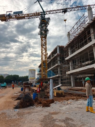 Proyek Pemasangan Atap