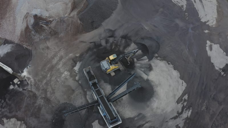 Graafmachines en bouwvoertuigen aan het werk in Nederland