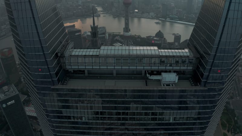 Aerial des Shanghai World Financial Center, China.