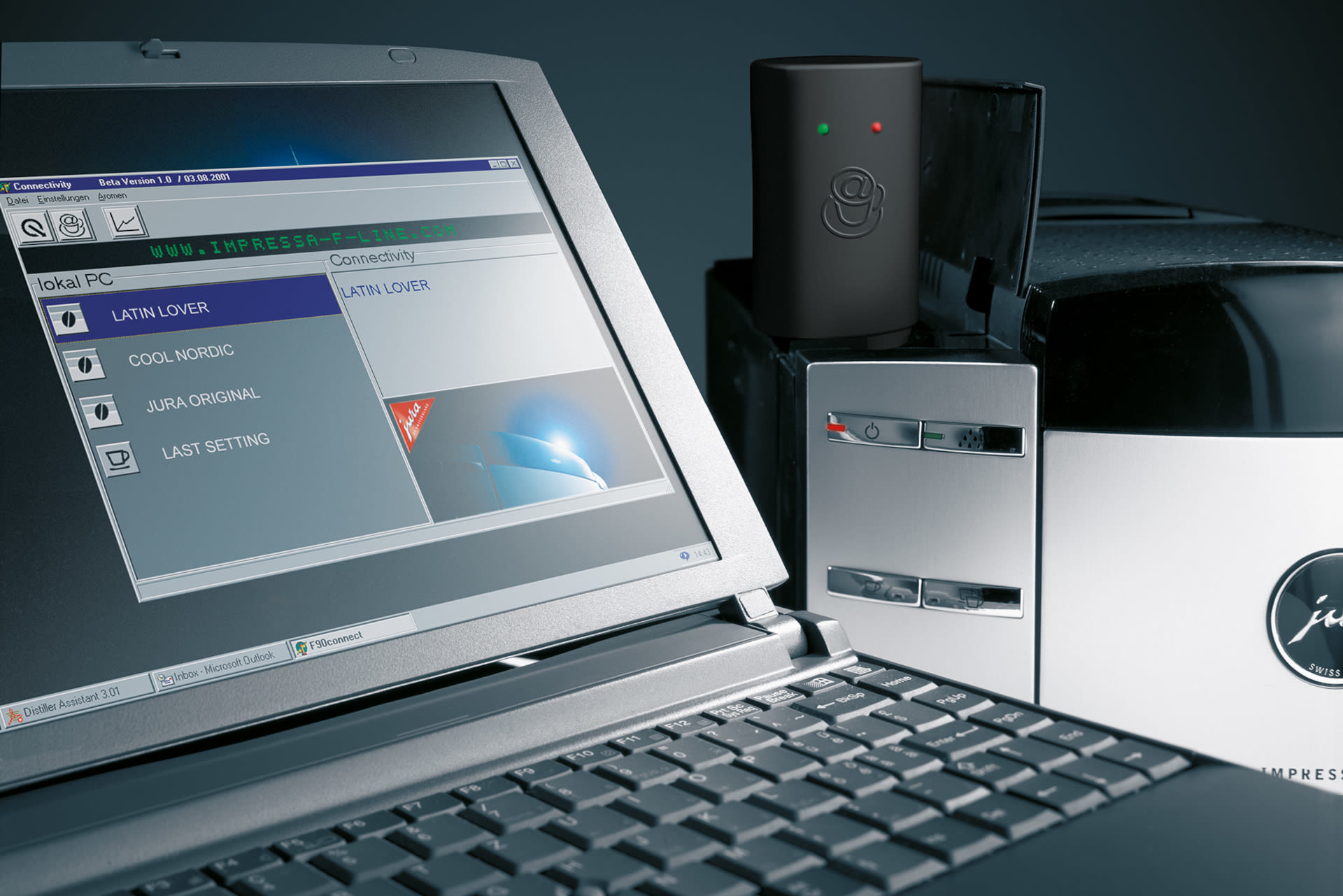Laptop mit Konfigurationsmöglichkeiten für Jura IMPRESSA F90: erster internetfähiger Kaffeevollautomat mit Ferndiagnose und online Kaffeerezepten.
