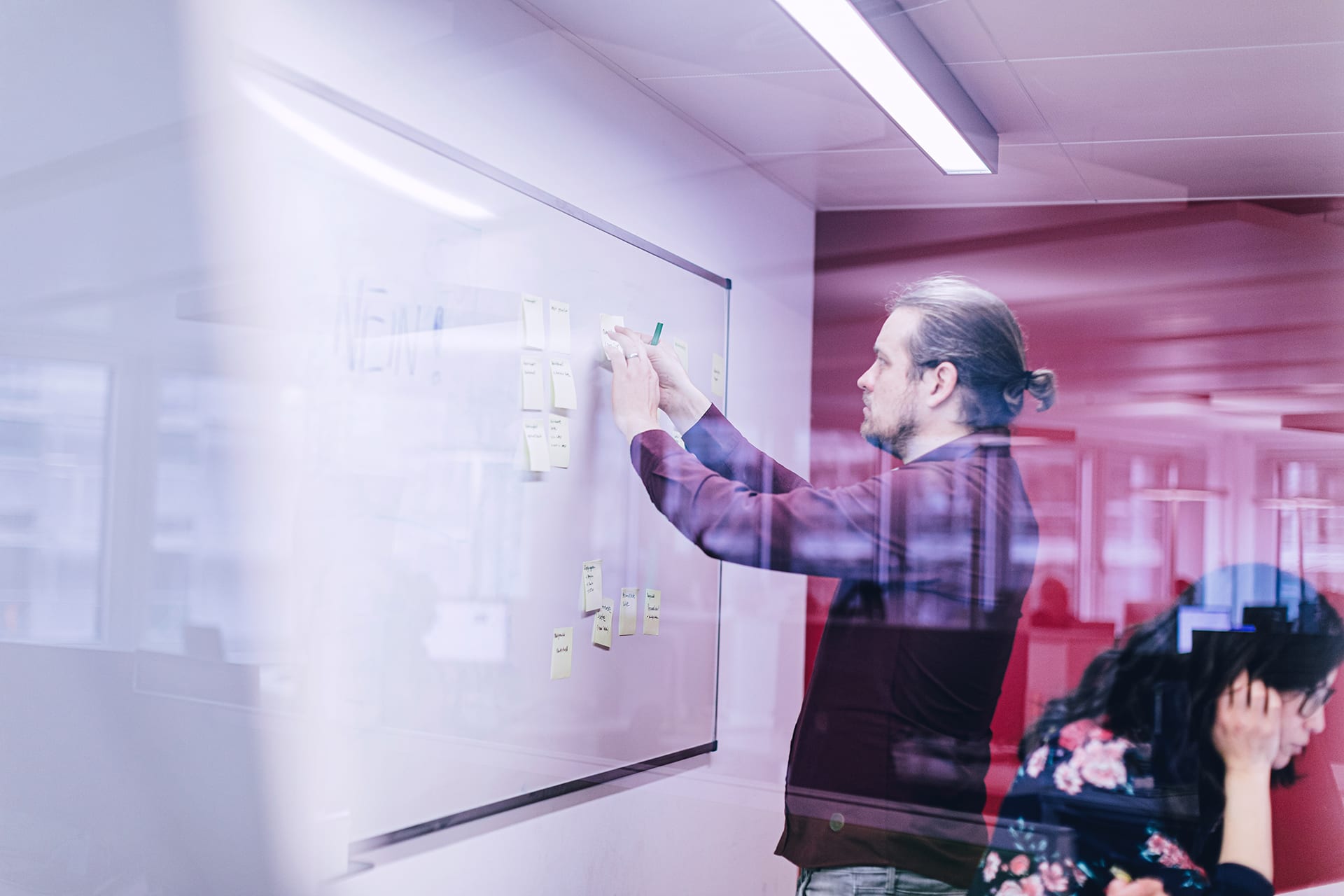 From E-Shop to Customer Portal: Why the Transformation Fails at the Structural Level