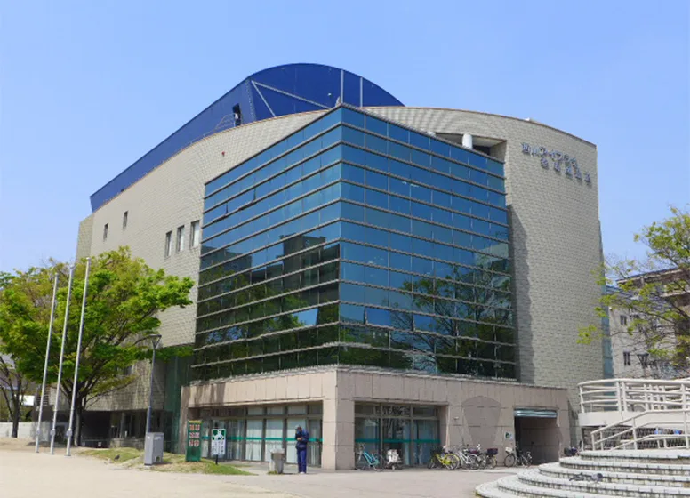 岡山市立幸町図書館