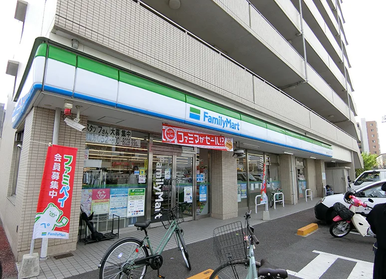 ファミリーマート（植田南一丁目店）