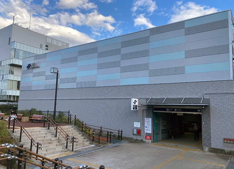 仙台市営東西線「川内」駅