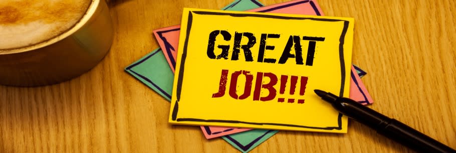 Image of a coffee and a great job post-it note Image of a coffee and a great job post-it note