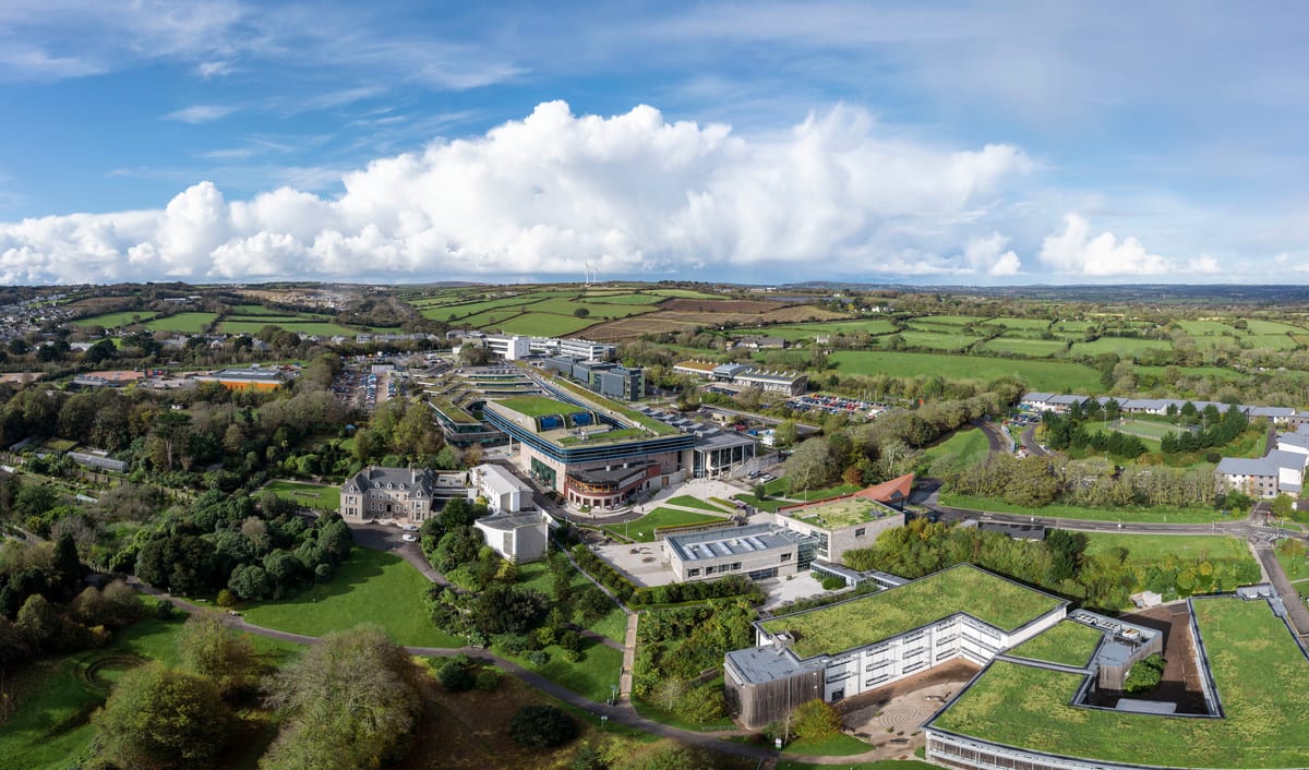 Falmouth University logo