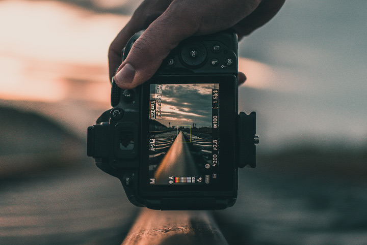 Harmonious balance in the golden ratio