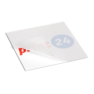 Potištěné produkty Nalepovací tetování s částečně oddělenými rohy zobrazují červené slovo "print" a číslo "24" v modrém kruhu na bílém pozadí.