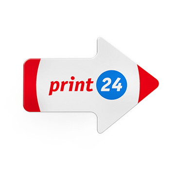 Adesivo de chão em formato de seta, com o texto "print" em vermelho e "24" em azul. Logotipo da gráfica print24.
