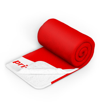 Opgerolde rode print24 deken, ideaal voor gezellige warmte en comfort.