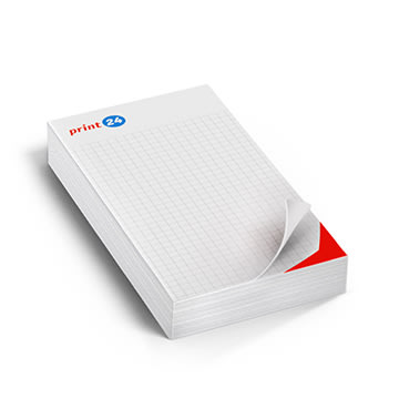 Blocco note con pagine a quadretti e angolo ripiegato, posizionato su uno sfondo chiaro. Ideale per appunti e schizzi.