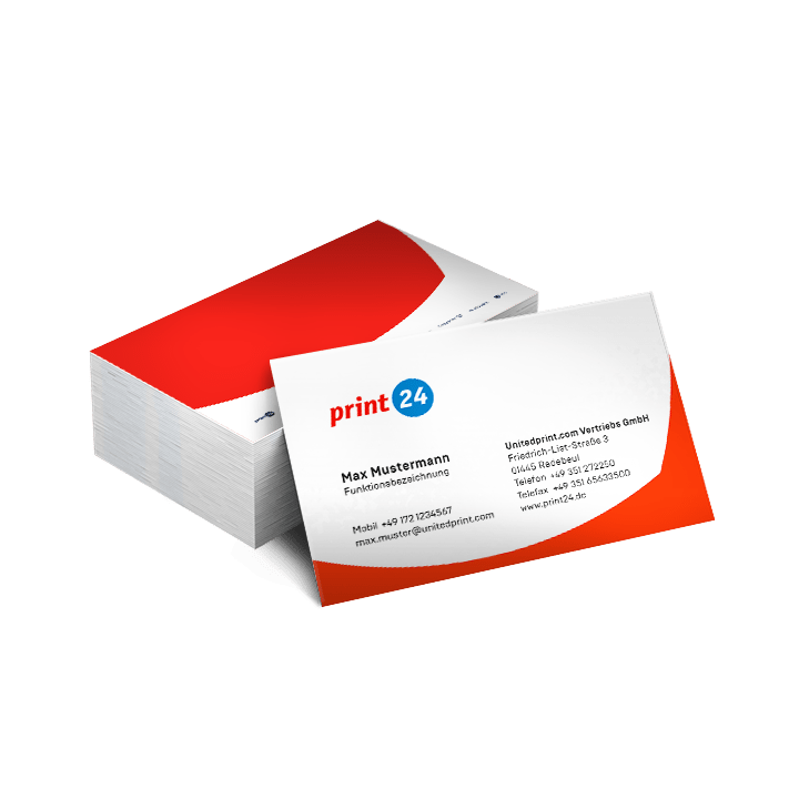 Stapel Visitenkarten mit print24 Logo und Kontaktdaten von Max Mustermann, inklusive Adresse, Telefonnummer und Webseite in Rot-Weiß-Design.