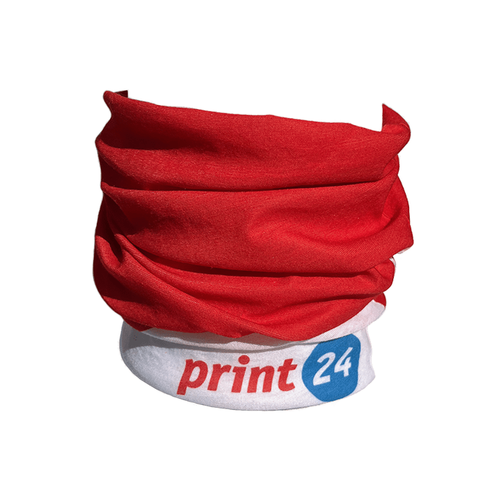 Sarkana, daudzfunkcionāla cauruļu šalle no print24, salocīta un ar baltu etiķeti ar logo apdruku, piemērota kā moderns aksesuārs vai sejas aizsargs.