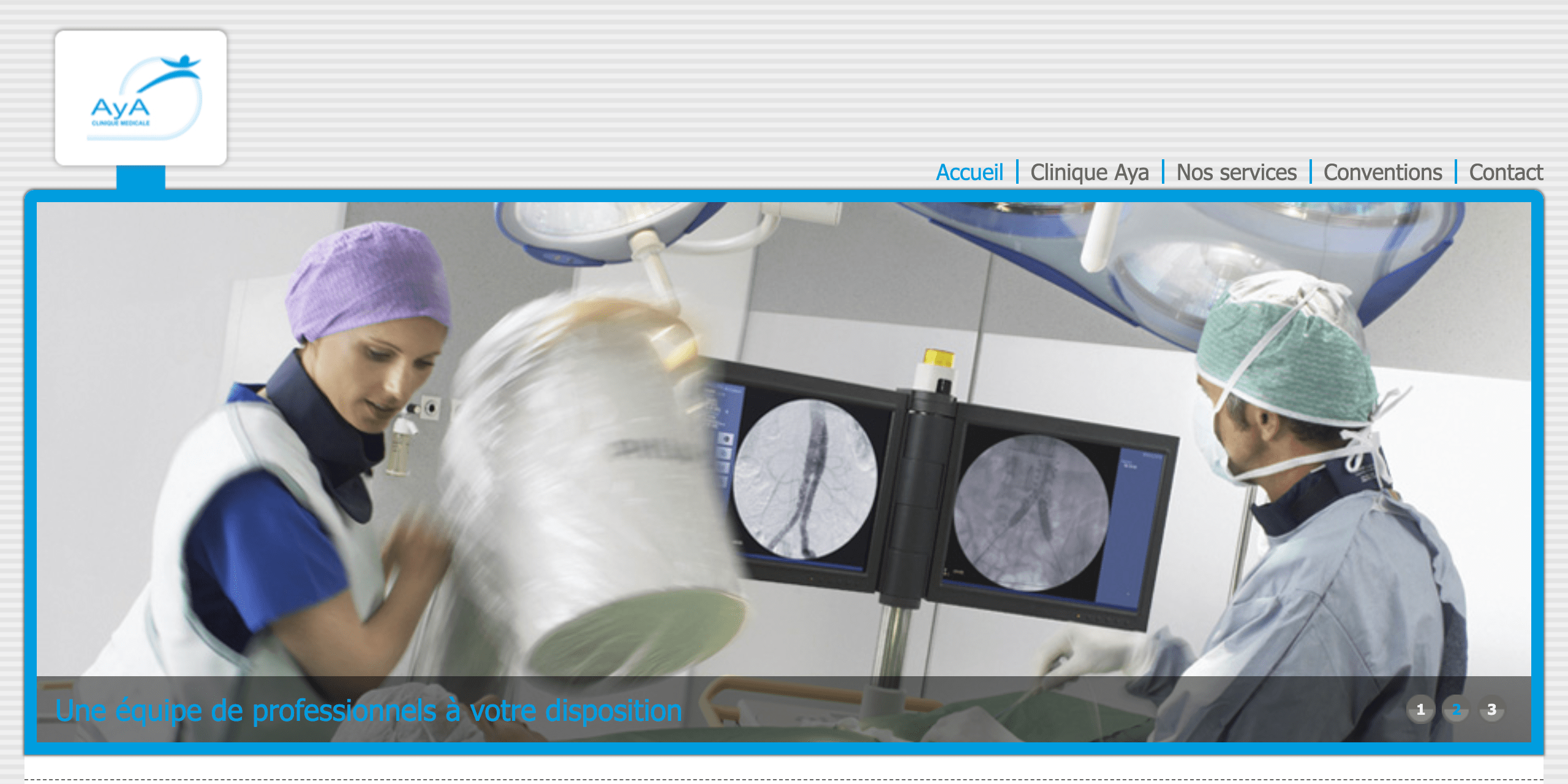 Bannière du site web de Clinique Aya, montrant notamment son logo et son menu de navigation.