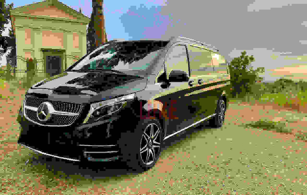 Noleggiare Mercedes V300 AMG 4matic all'aeroporto di Francoforte