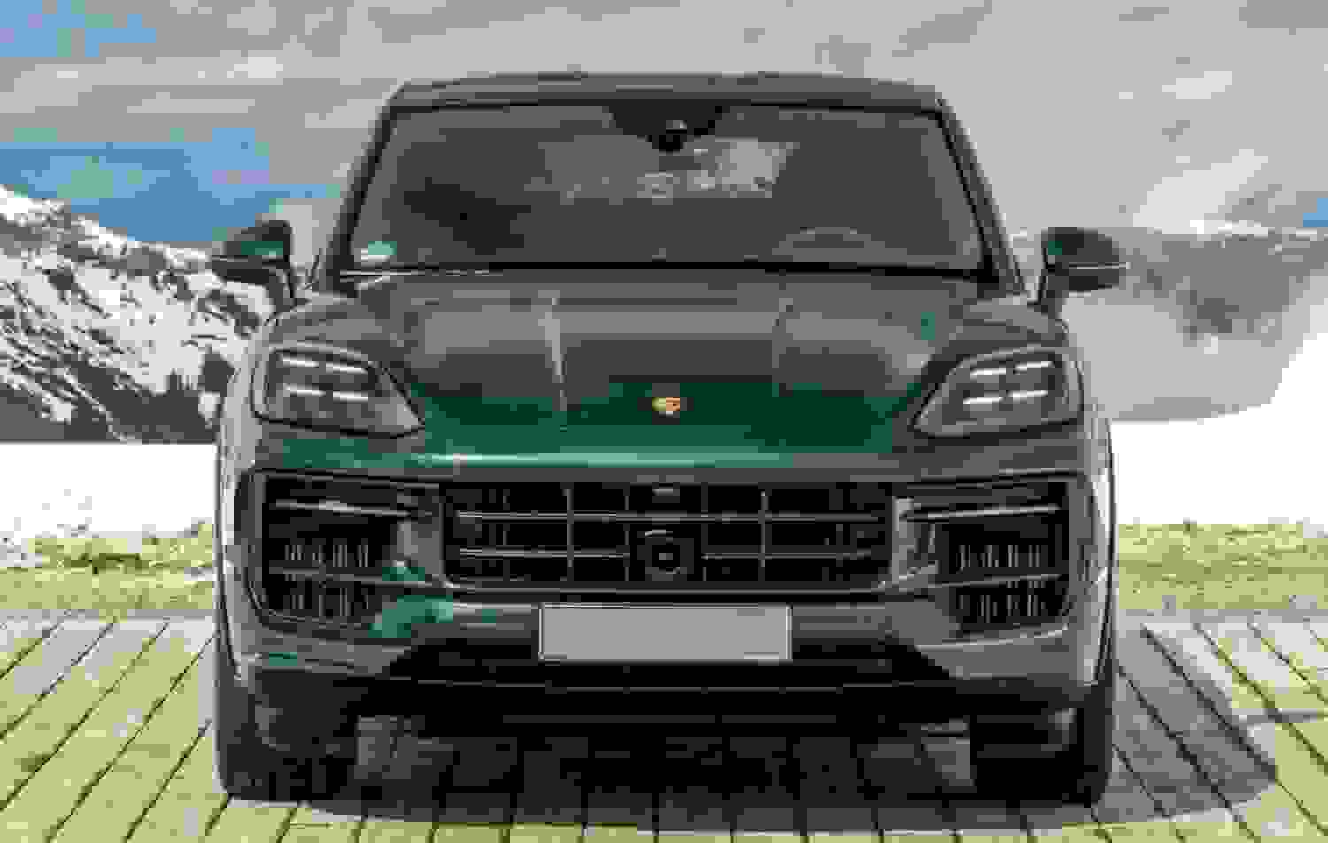 Rent Porsche Cayenne in Edinburgh Airport