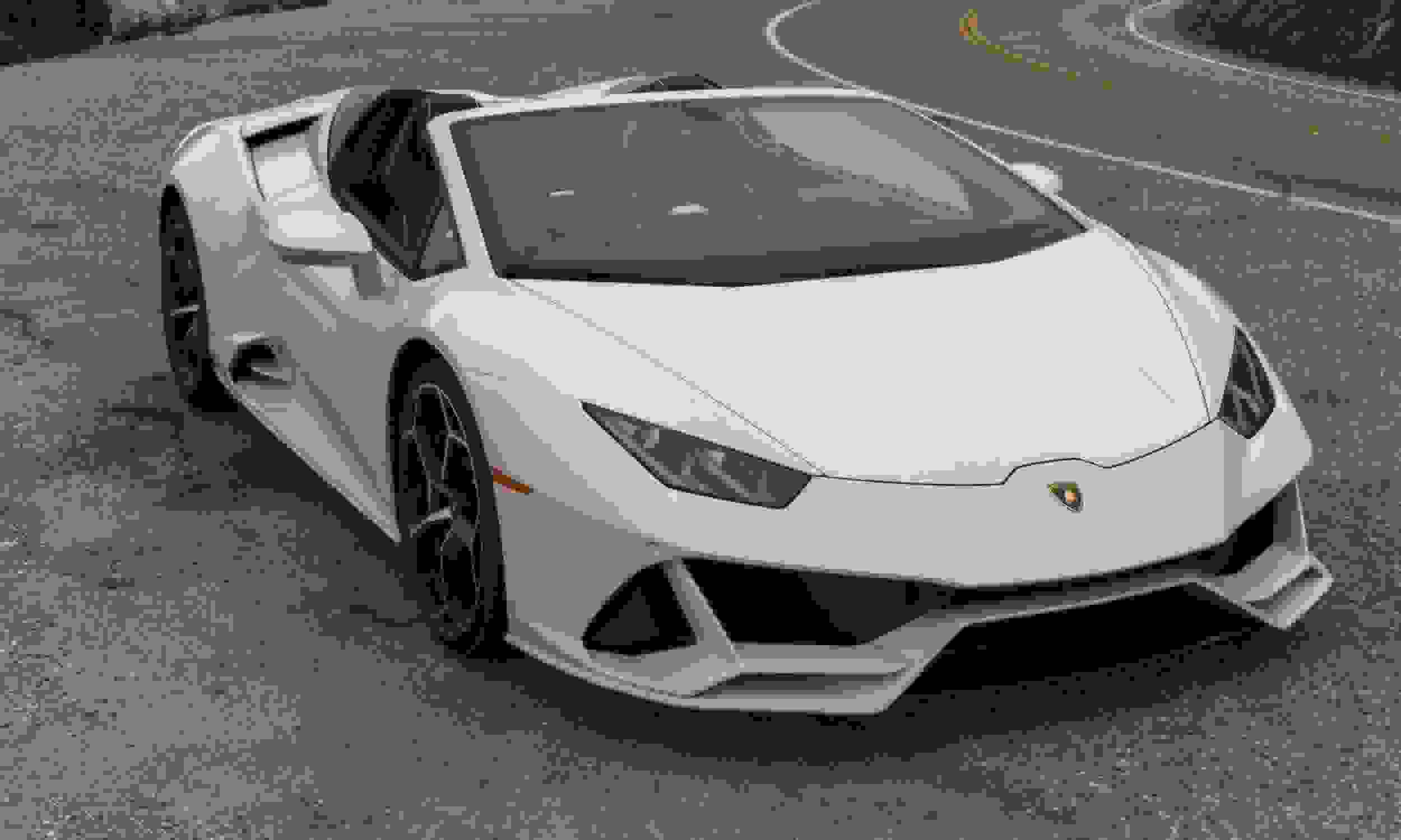 Noleggiare Lamborghini Huracan EVO Spyder in Europa