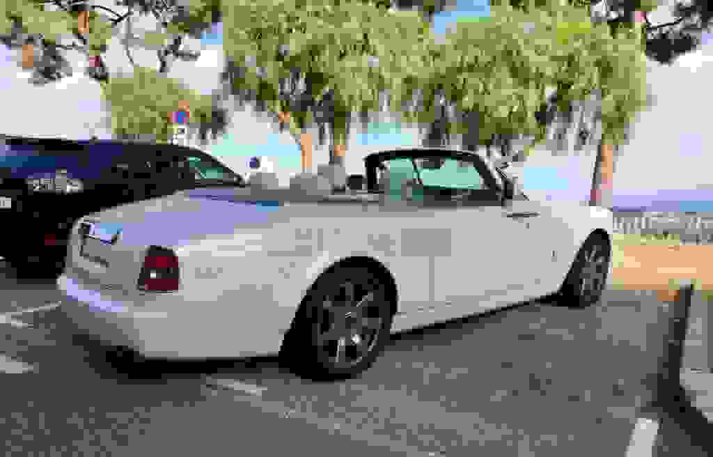 Арендовать Rolls-Royce Drophead в Брюсселе