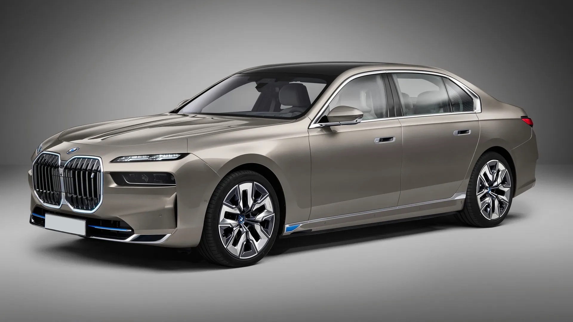 BMW i7