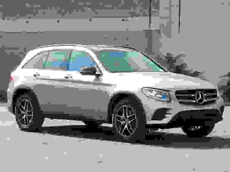 Rent Mercedes GLC in London airport