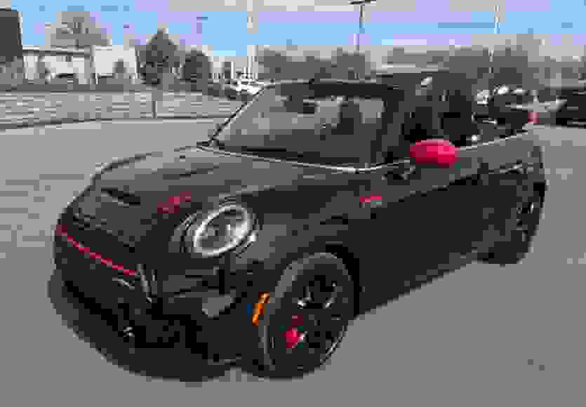 Noleggiare Mini Cooper Cabrio JCW all'aeroporto di Monaco