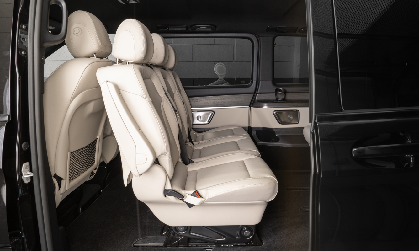 Mercedes-Benz V300d 4Matic Extra Long 2024 VIP Rental in Marseille ...