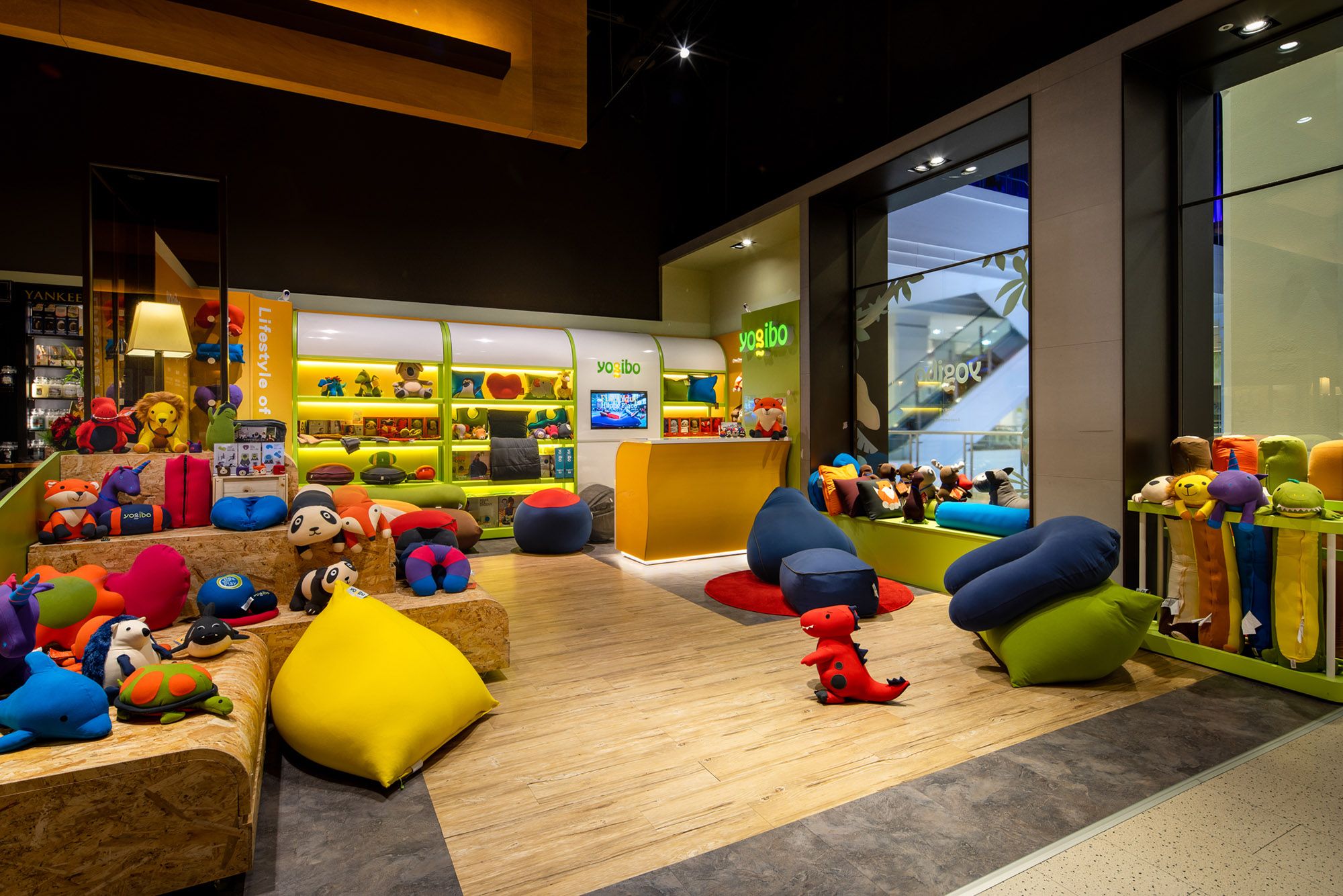 Yogibo-taimall_1.jpg