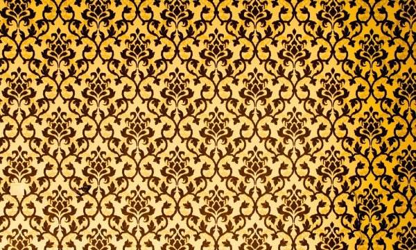 Cleaning wallpaper