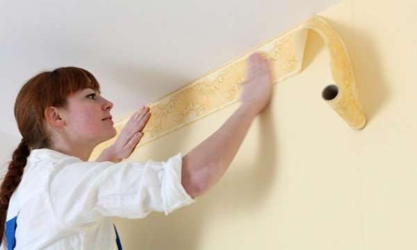 Tips to hang wallpaper