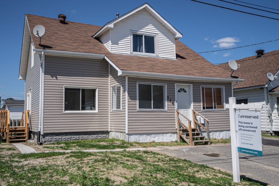 Unreserved Never pay 5 commission ever again. 1 Auction fee.