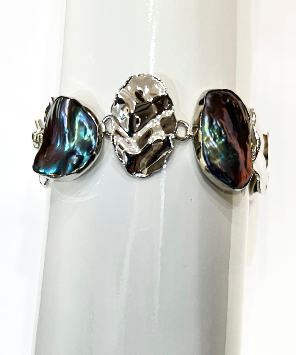 Signature dark keshi pearl statement chain bracelet with silver leaves