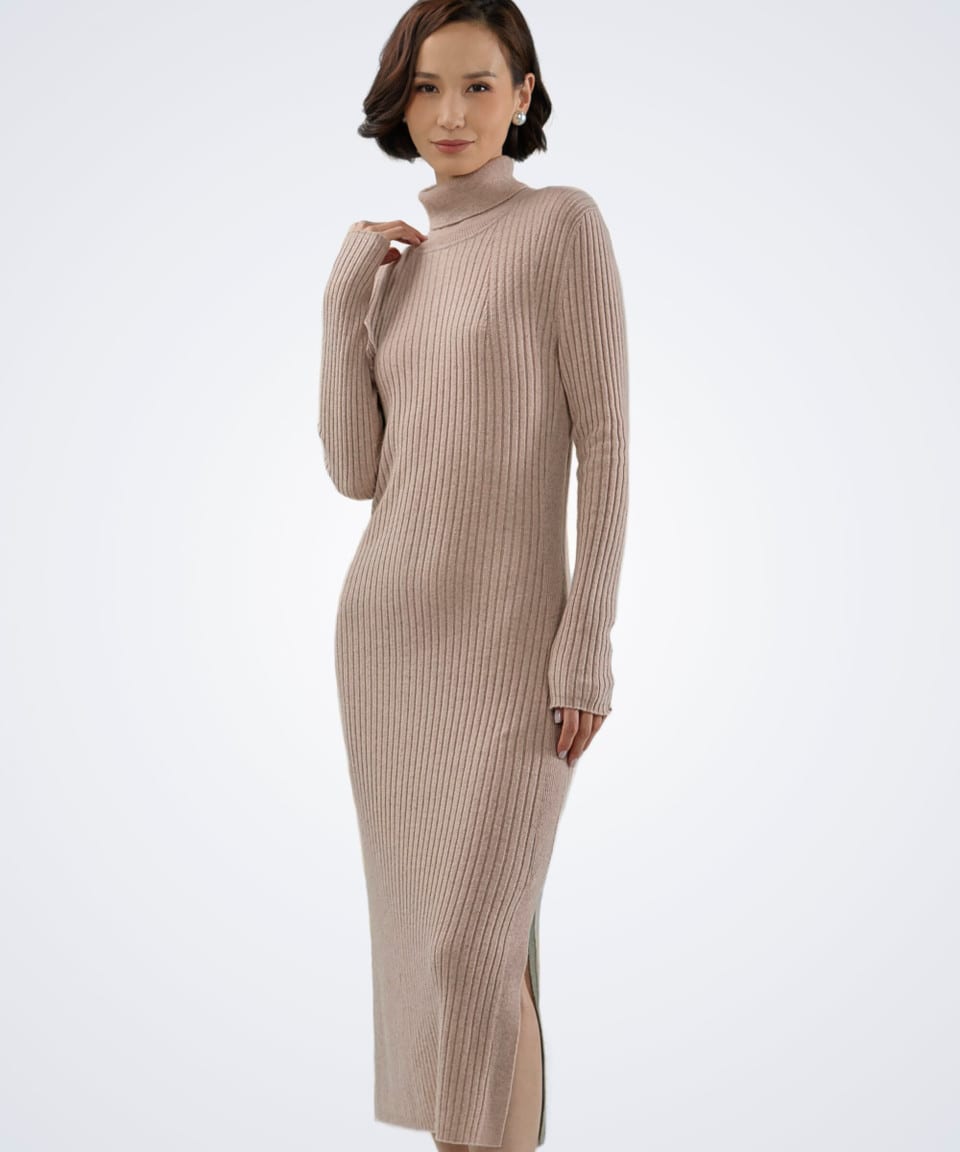Front view of women's pink cashmere ribbed dress – Unur