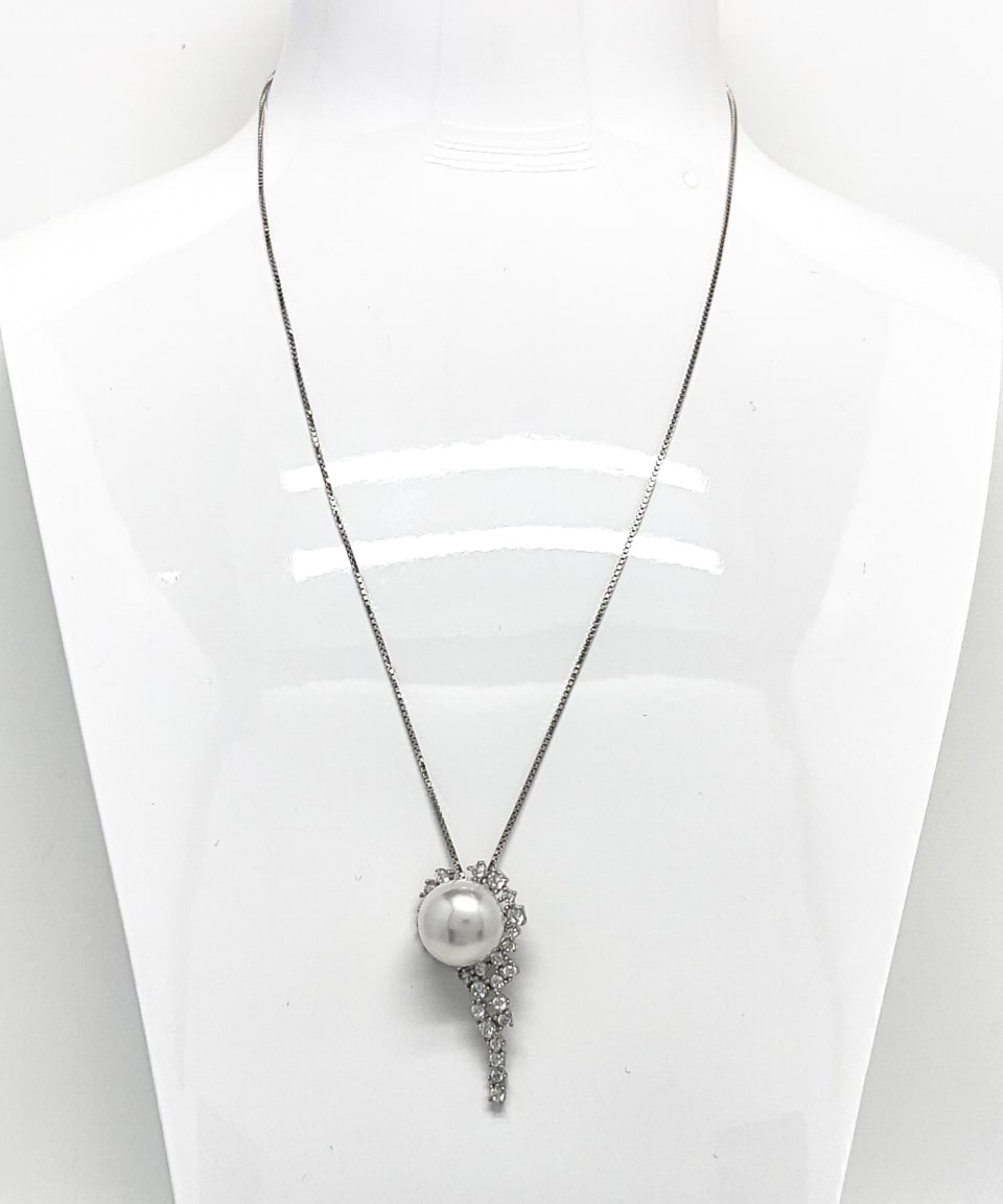 Signature baroque pearl crystal teardrop pendant necklace