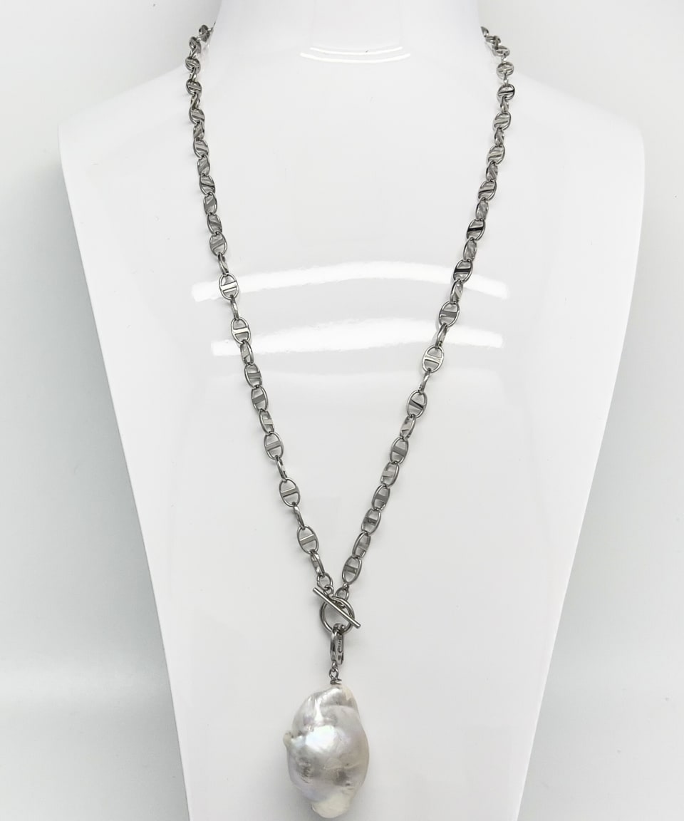 Signature baroque pearl pendant necklace with a silver toggle cable chain