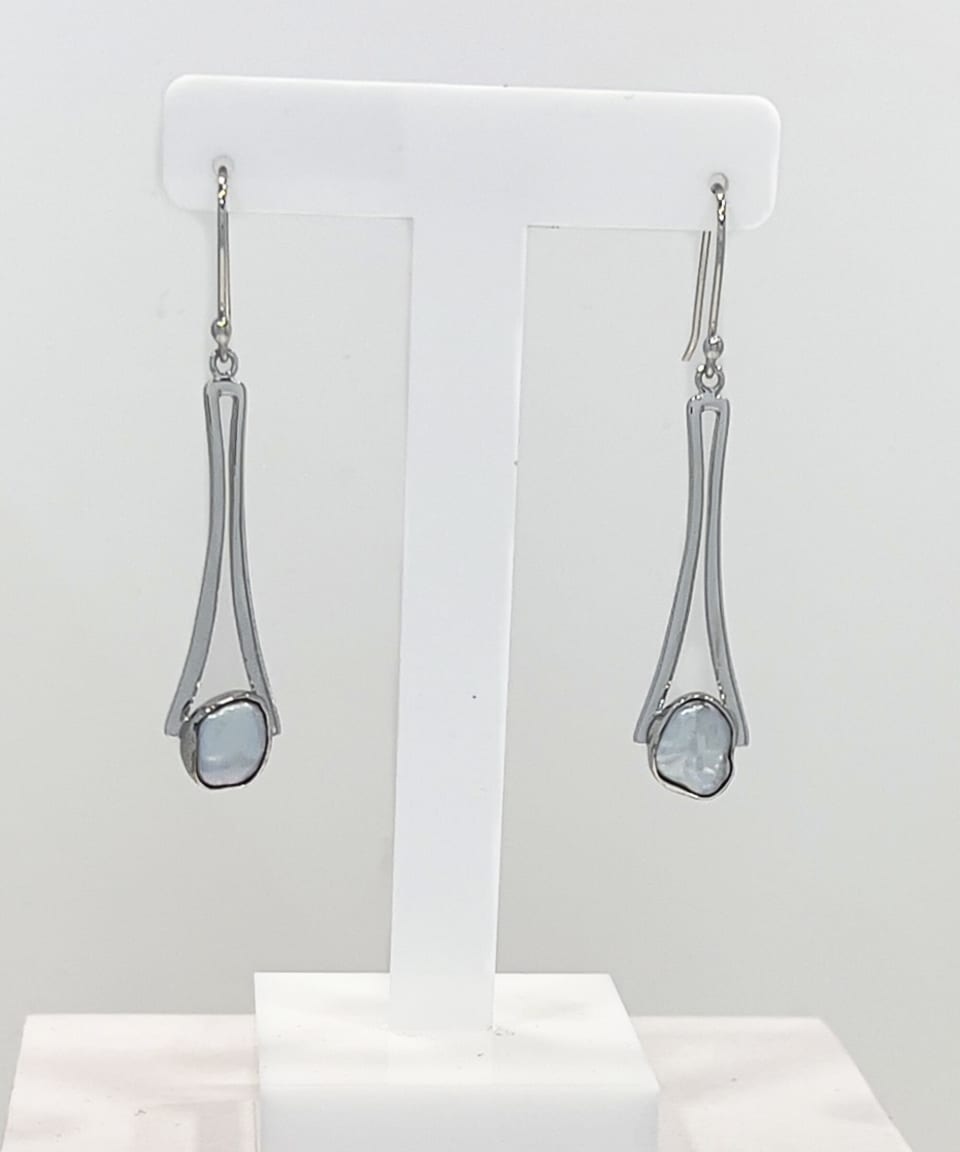Signature small flat keshi pearl drop earrings with twin silver drops