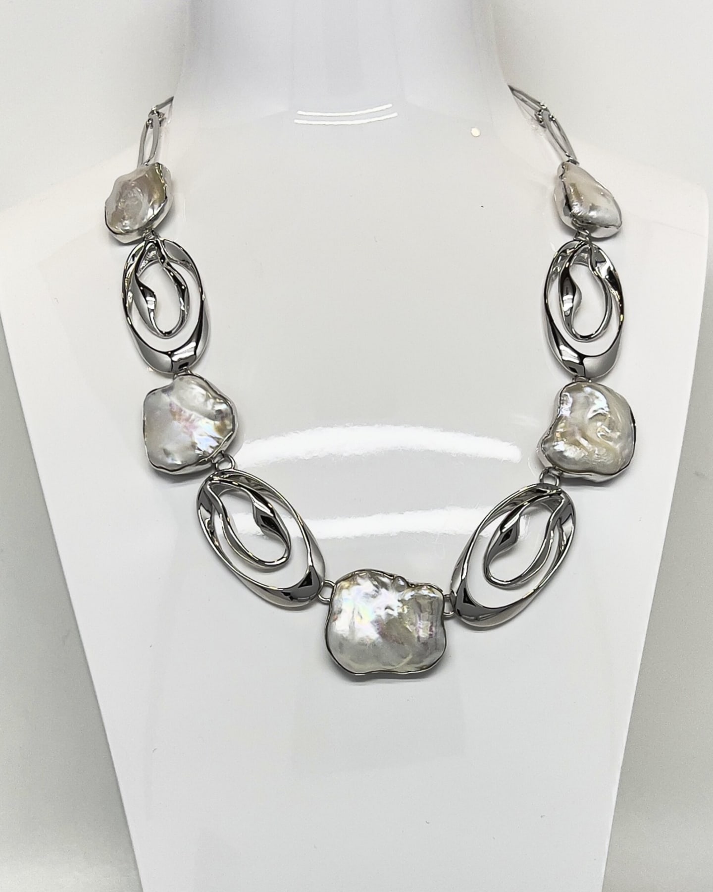 Signature keshi pearl statement chain necklace with silver ovals