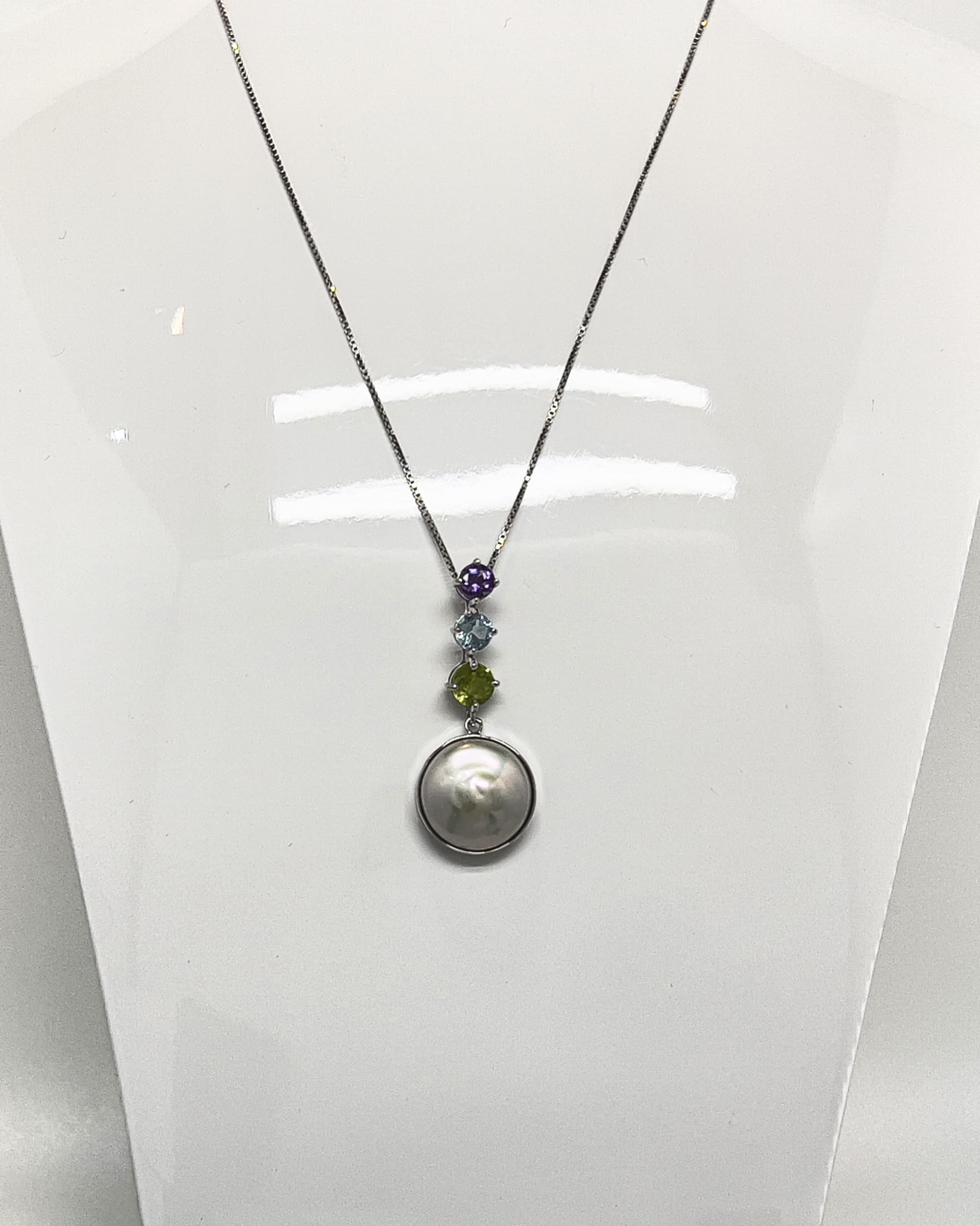 Classic keshi pearl statement chain necklace with amethyst and topaz