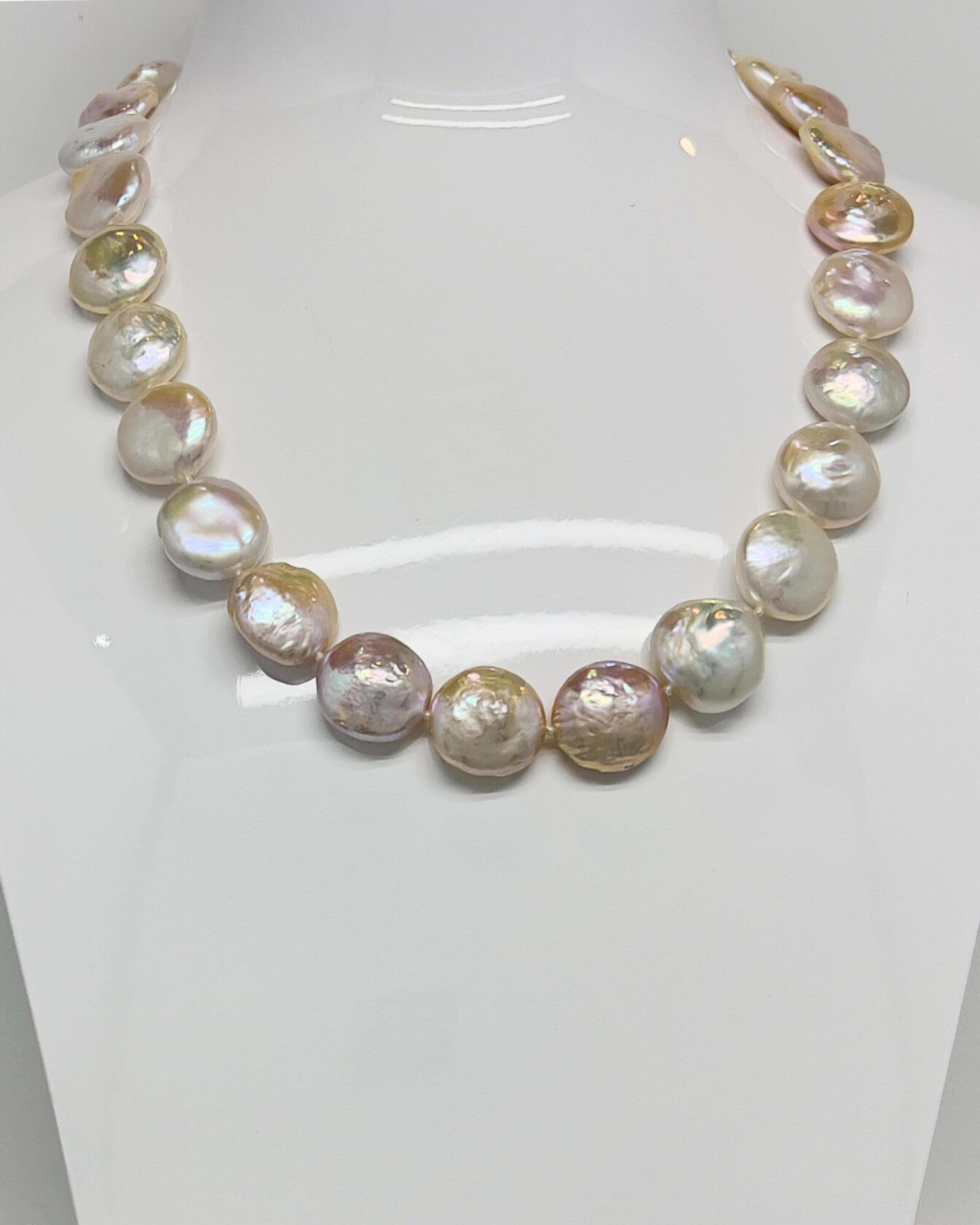 Classic flat button pearl keshi statement chain necklace